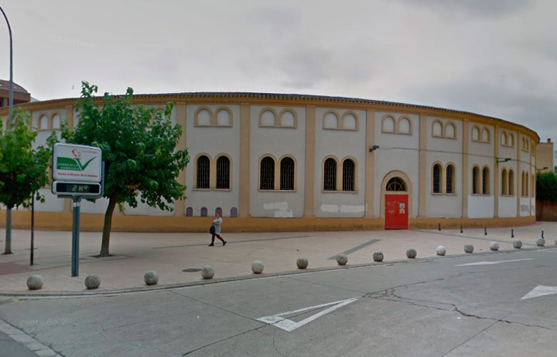 Frontal de la Plaza de toros de Calahorra